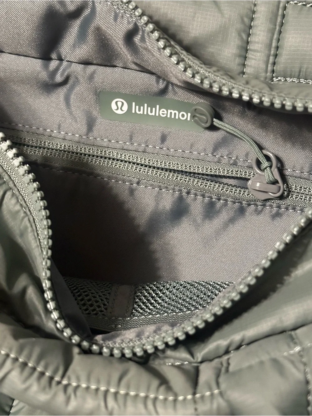 lululemon athletica Quilted Puffer Crossbody Bag in Sage